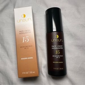 UNSUN face and body highlighter